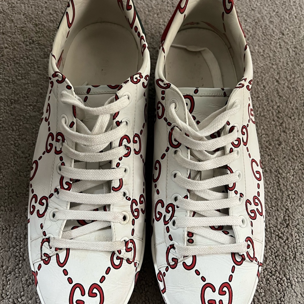 Gucci White and Red Patterned Sneakers